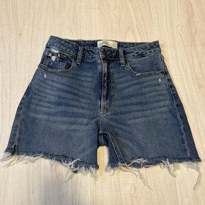Abercrombie & Fitch Denim Frayed Hem Women Mom Short